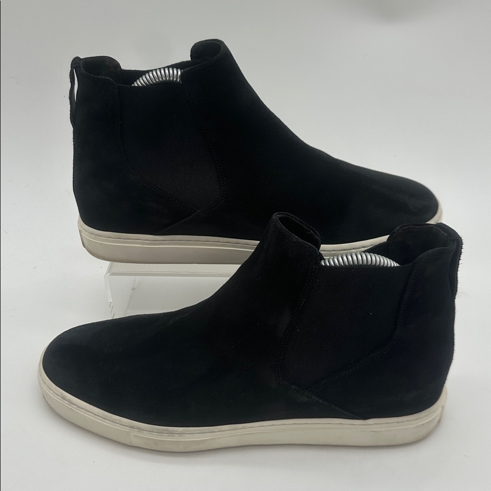 Vince Newlyn Women's Size 8 Shoes Black White Suede Comfort Fashion Ankle Boots